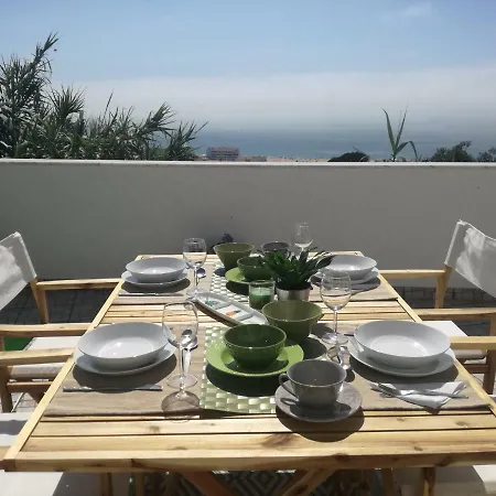 Casa Dos Passarinhos-seaview@nazare Penzion