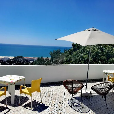 Affittacamere Casa Dos Passarinhos-seaview@nazare *