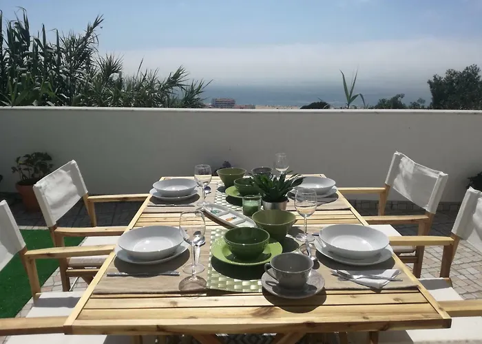 Casa Dos Passarinhos-seaview@nazare בית הארחה