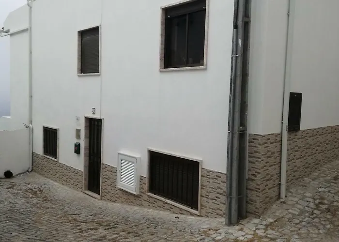 בית הארחה Casa Dos Passarinhos-seaview@nazare נאזרה