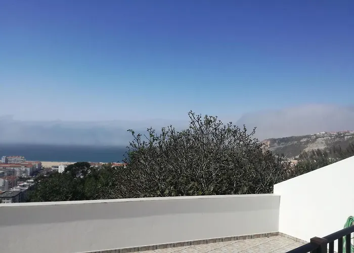 Casa Dos Passarinhos-seaview@nazare בית הארחה נאזרה